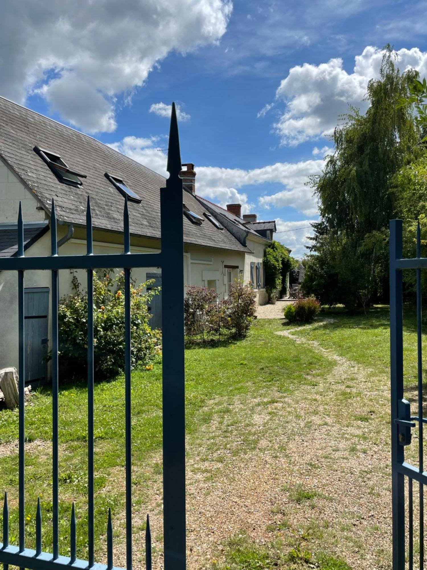 Chambres D Hotes Avec Piscine Et Spa La Foliere Saumur Villebernier Exterior photo