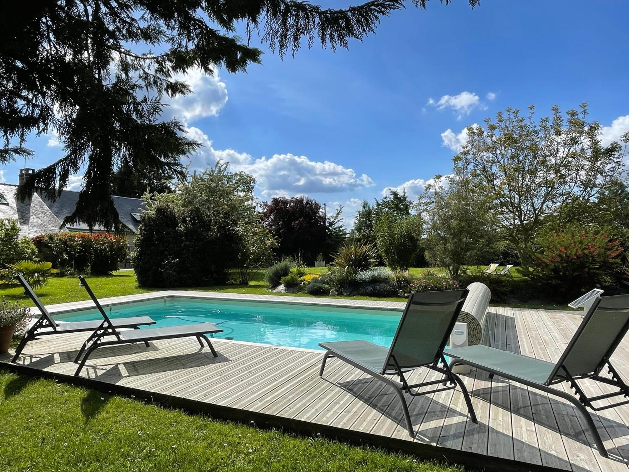 Chambres D Hotes Avec Piscine Et Spa La Foliere Saumur Villebernier Exterior photo